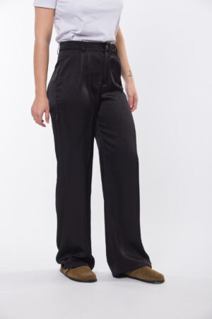 Alternative view of PANTALÓN DE SATÉN TEXTURIZADO DE NOCHE PARA MUJER - DIANA